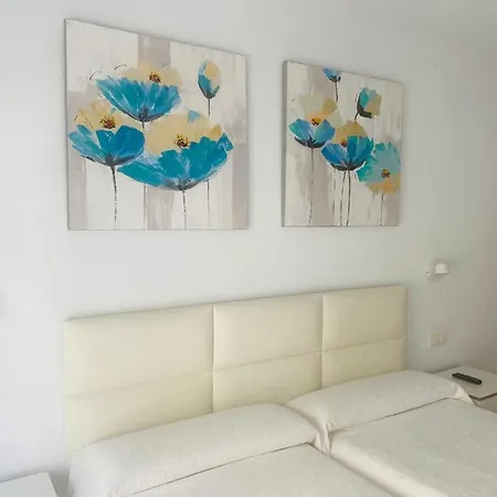 Tres Soles נרחה