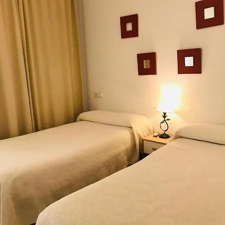 三个太阳旅馆 2*